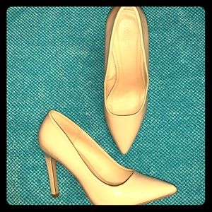 Nude Patent Leather Pointed Toe Heels